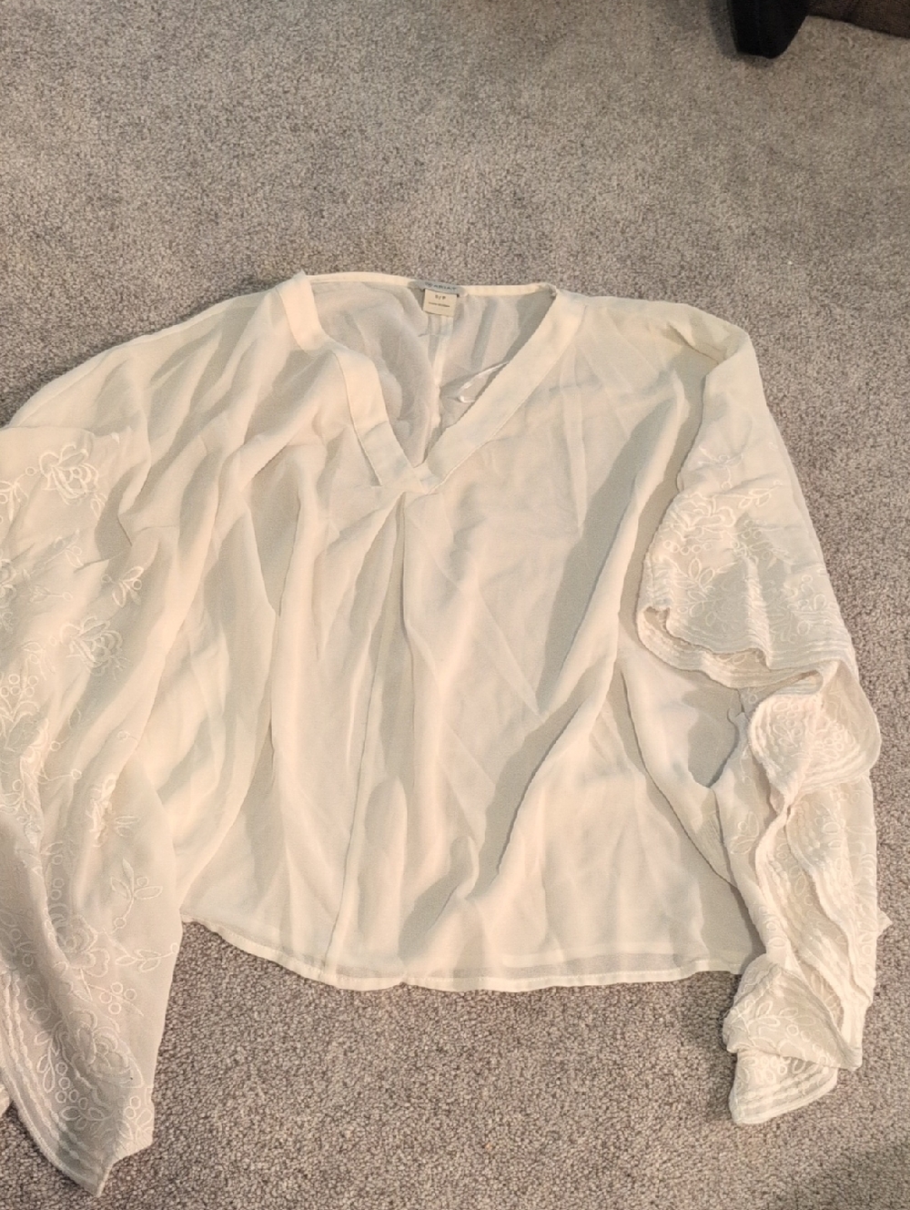 Ariat White V-Neck Embroidered Tunic